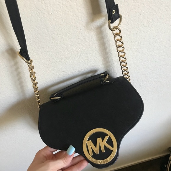 Micheal Kors purse - Picture 3 of 7